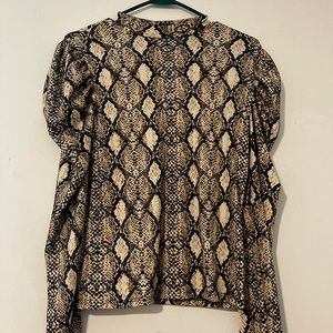 Turtle neck long sleeve